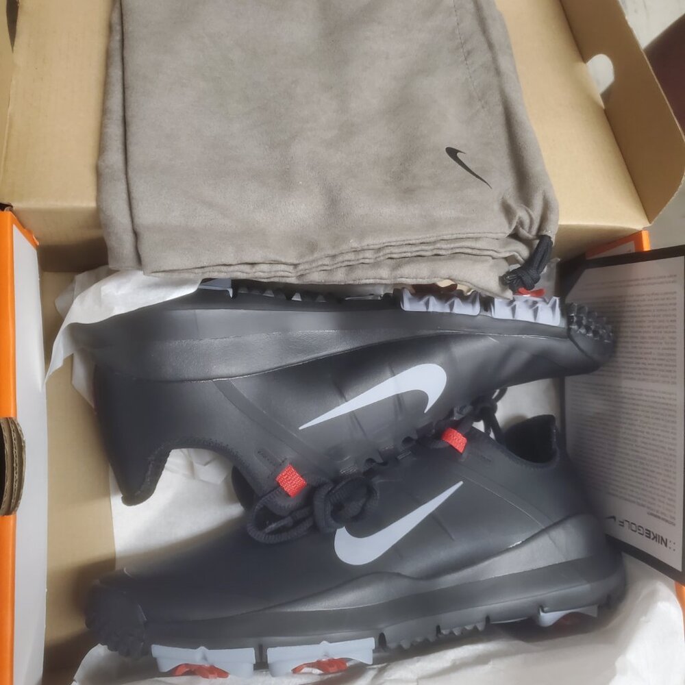 TW 13 Nike Golf shoes New - Picture 2 of 6